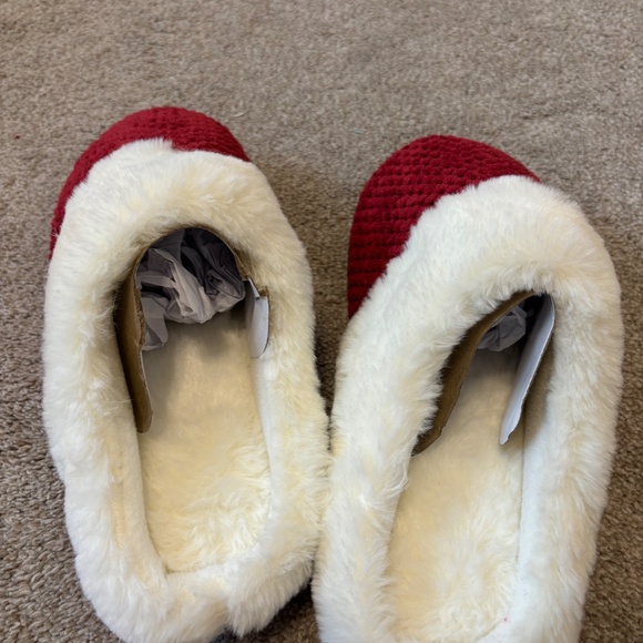 🌵 Holiday Slippers 6/7 - Picture 6 of 6